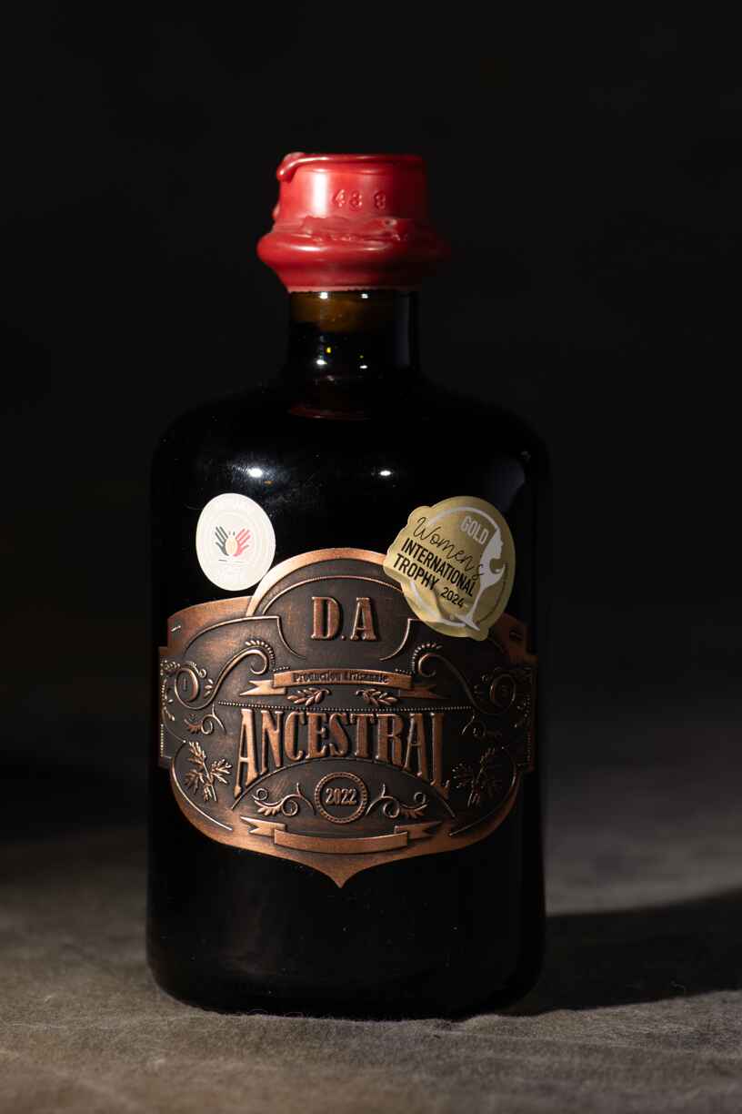 ANCESTRAL Artisanal Walnut Wine with Orange 50cl-20.5%
