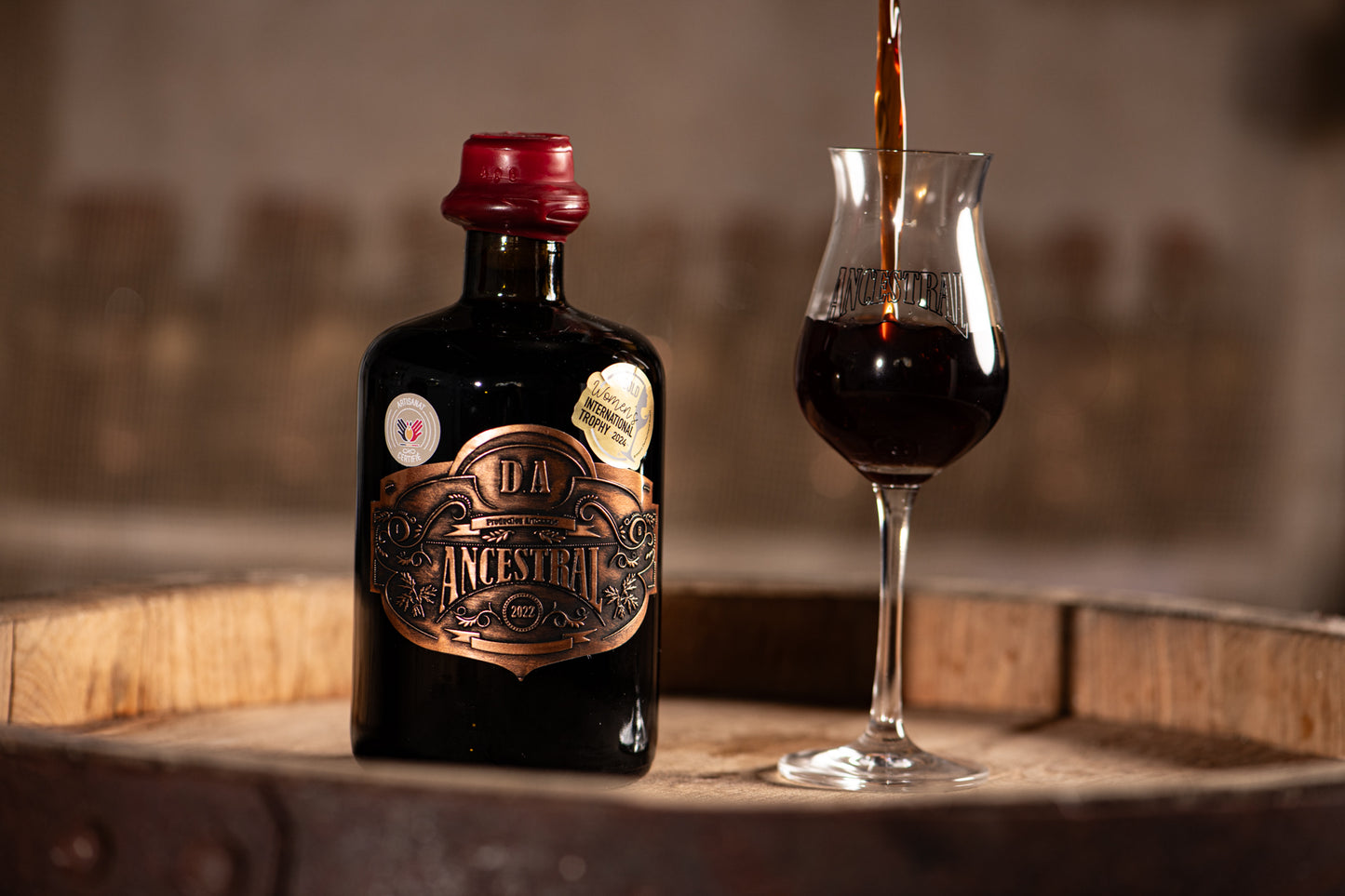 Vin de noix Fabrication Artisanale ANCESTRAL à l'orange 50cl - 20.5%